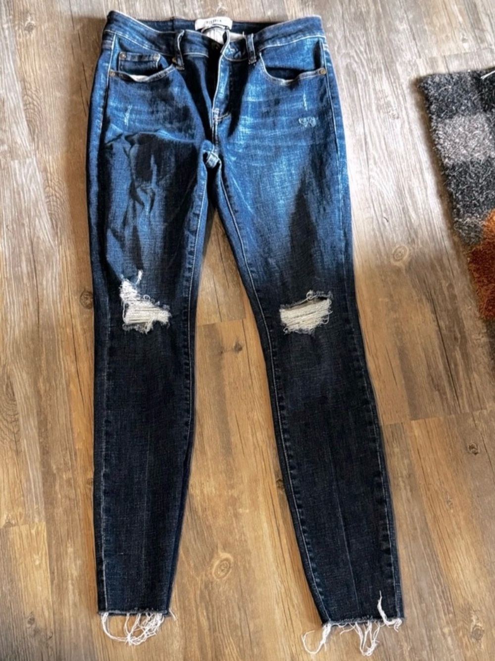 Pistola distressed skinny jeans